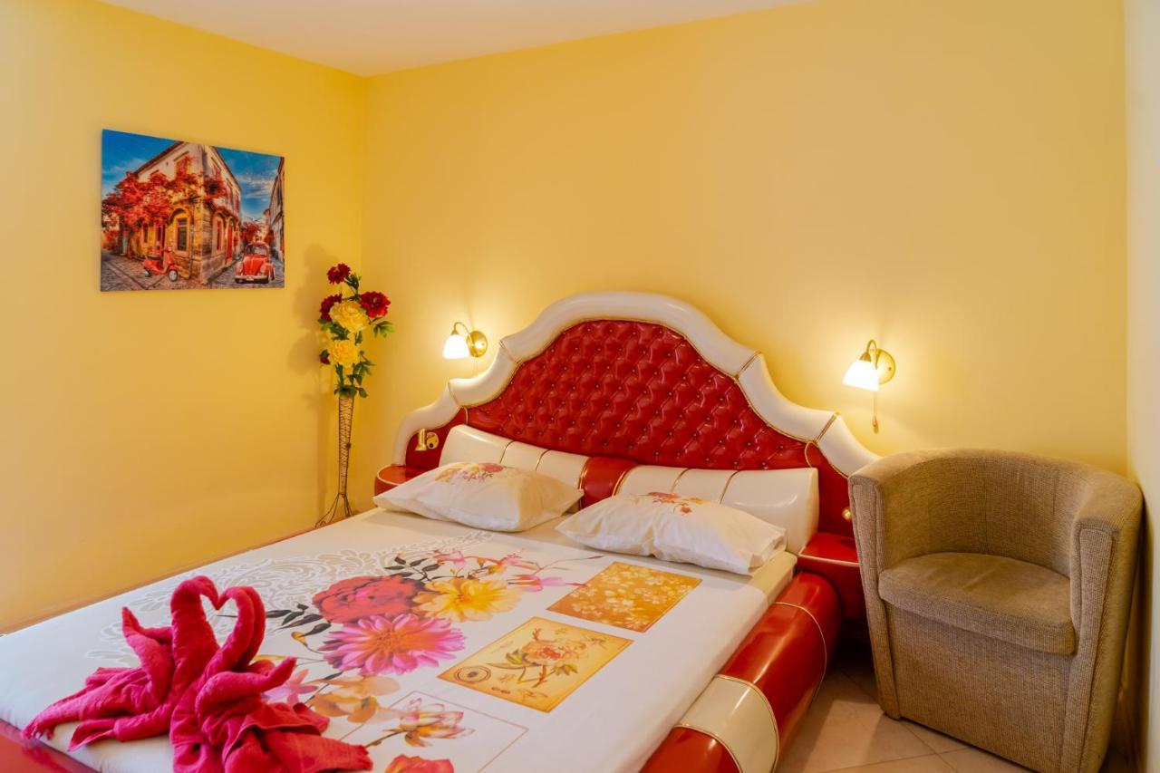 Boutique Guest House 'Sofia' Nesebar Exterior photo
